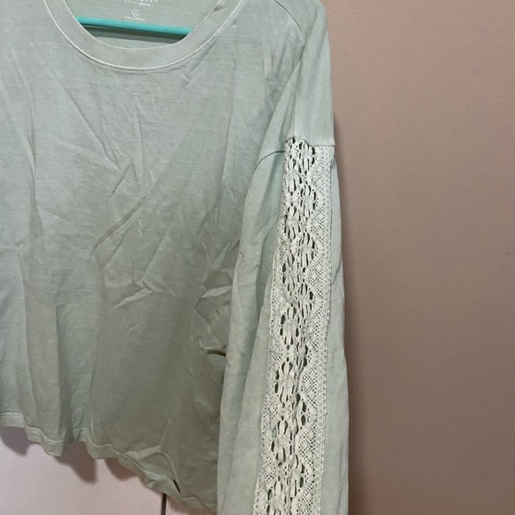 mint hollister long sleeve tee with crochet detail - Picture 4 of 4